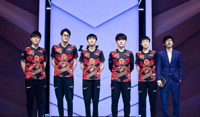 成绩至关重 成绩至关重