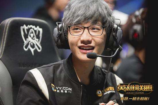 他的故事成 他的故事成