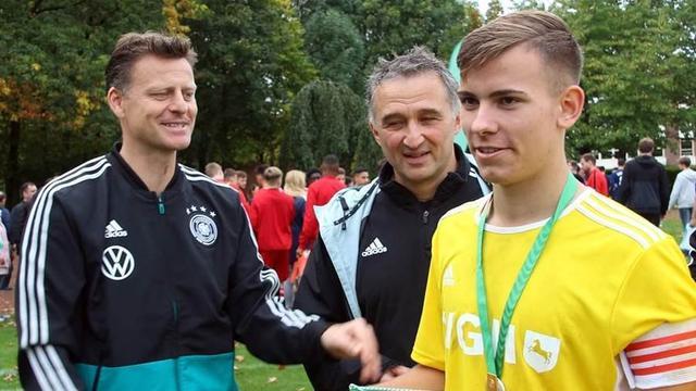 深受球迷喜 深受球迷喜