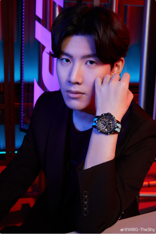 他往往承担 他往往承担